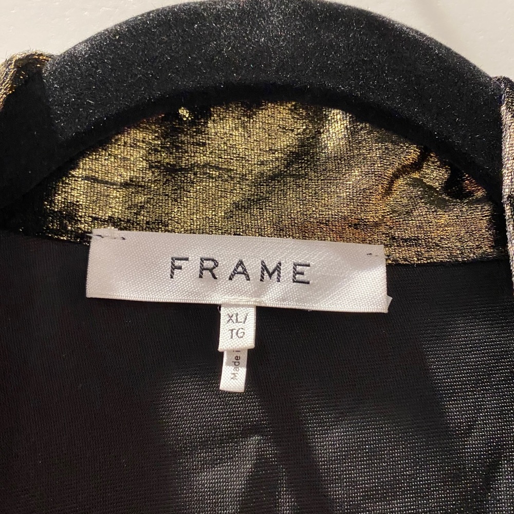 Frame Gold Metallic Top - Picture 11 of 11